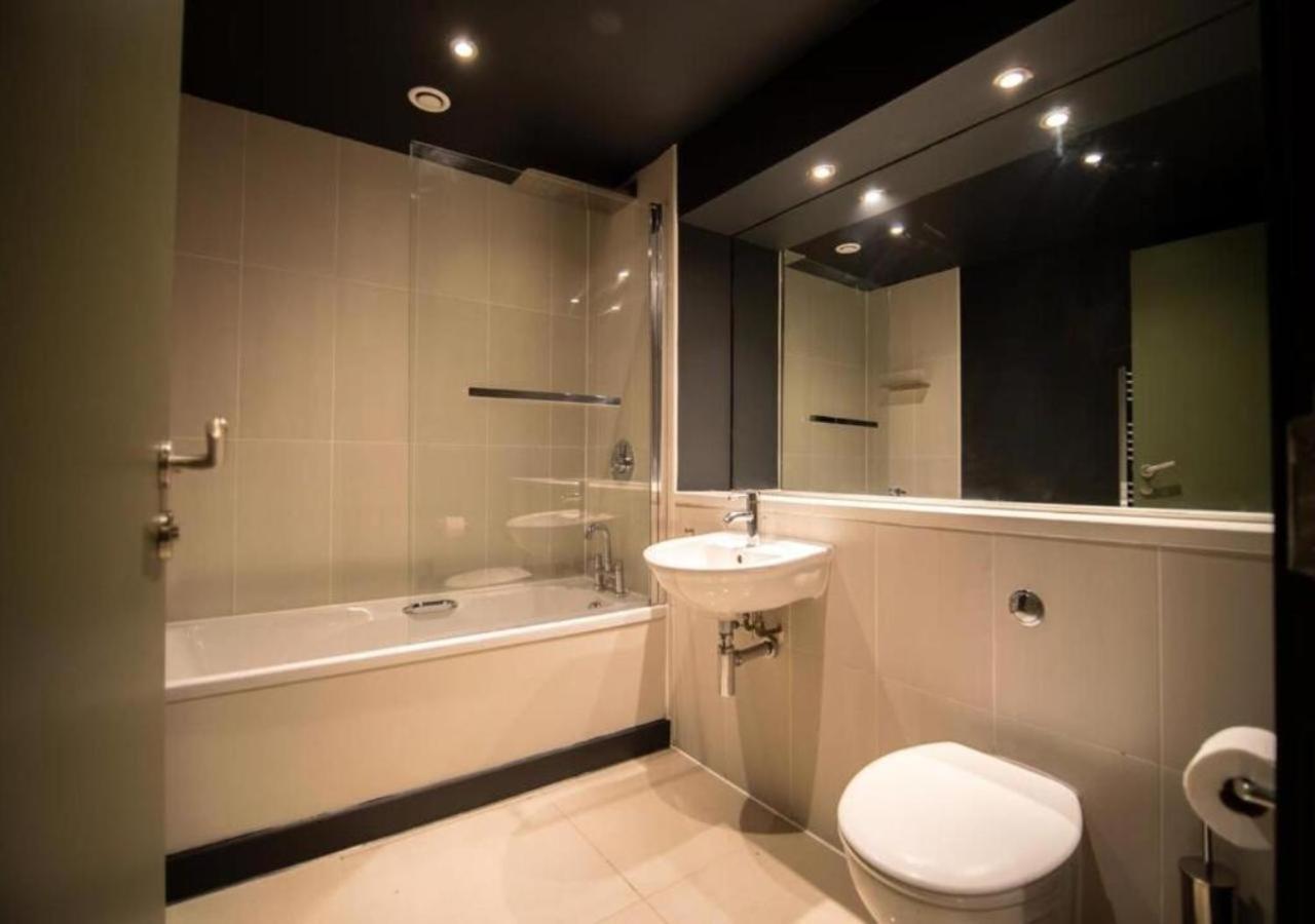Greenhaus By The Heim Residences Manchester Extérieur photo